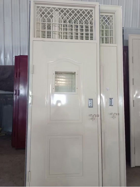 佳县学校教室门 佳县学校教室门