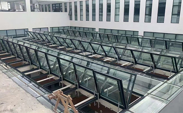 百安科技有限公司近期佳县排烟窗项目案例分享 百安科技有限公司近期佳县排烟窗项目案例分享